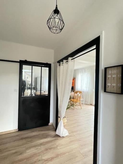 Superbe Appartement Avec Salle De Jeux Vaux-lès-Saint-Claude Exterior foto